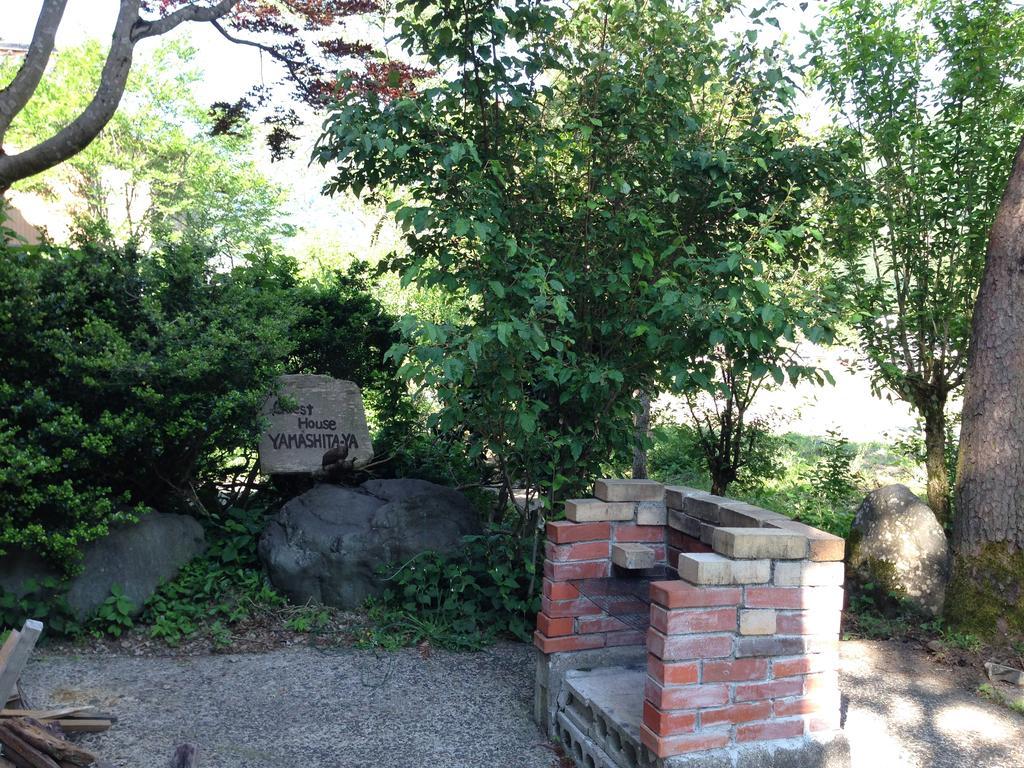 Guest House Yamashita-Ya Nanto Екстер'єр фото