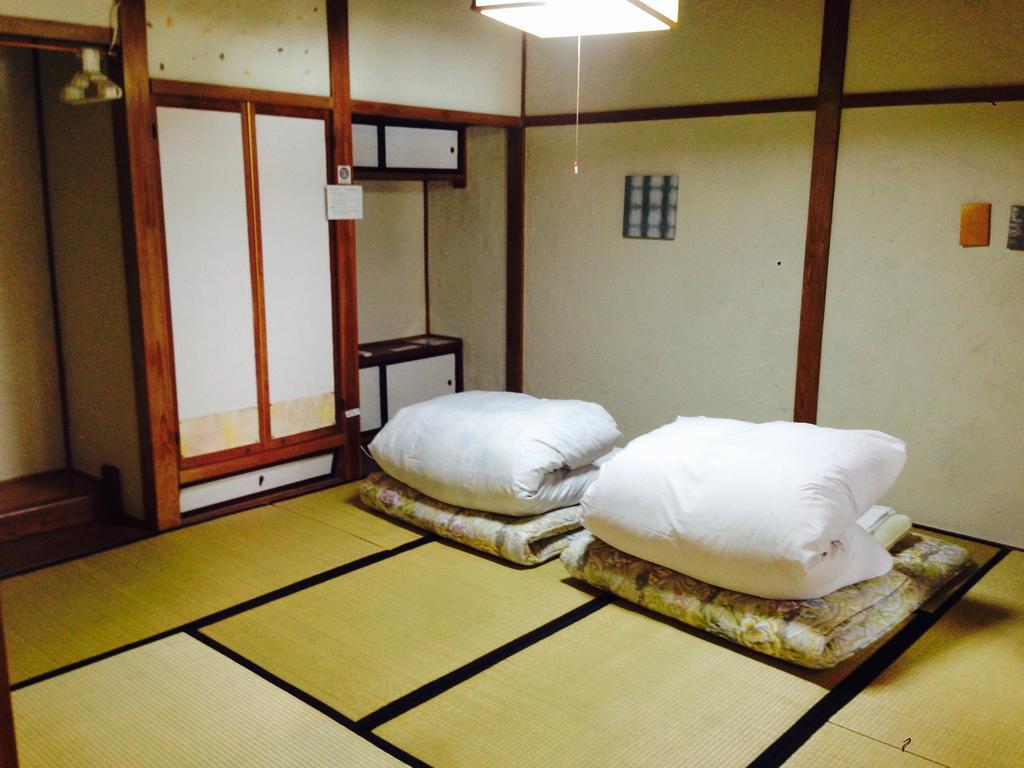 Guest House Yamashita-Ya Nanto Екстер'єр фото