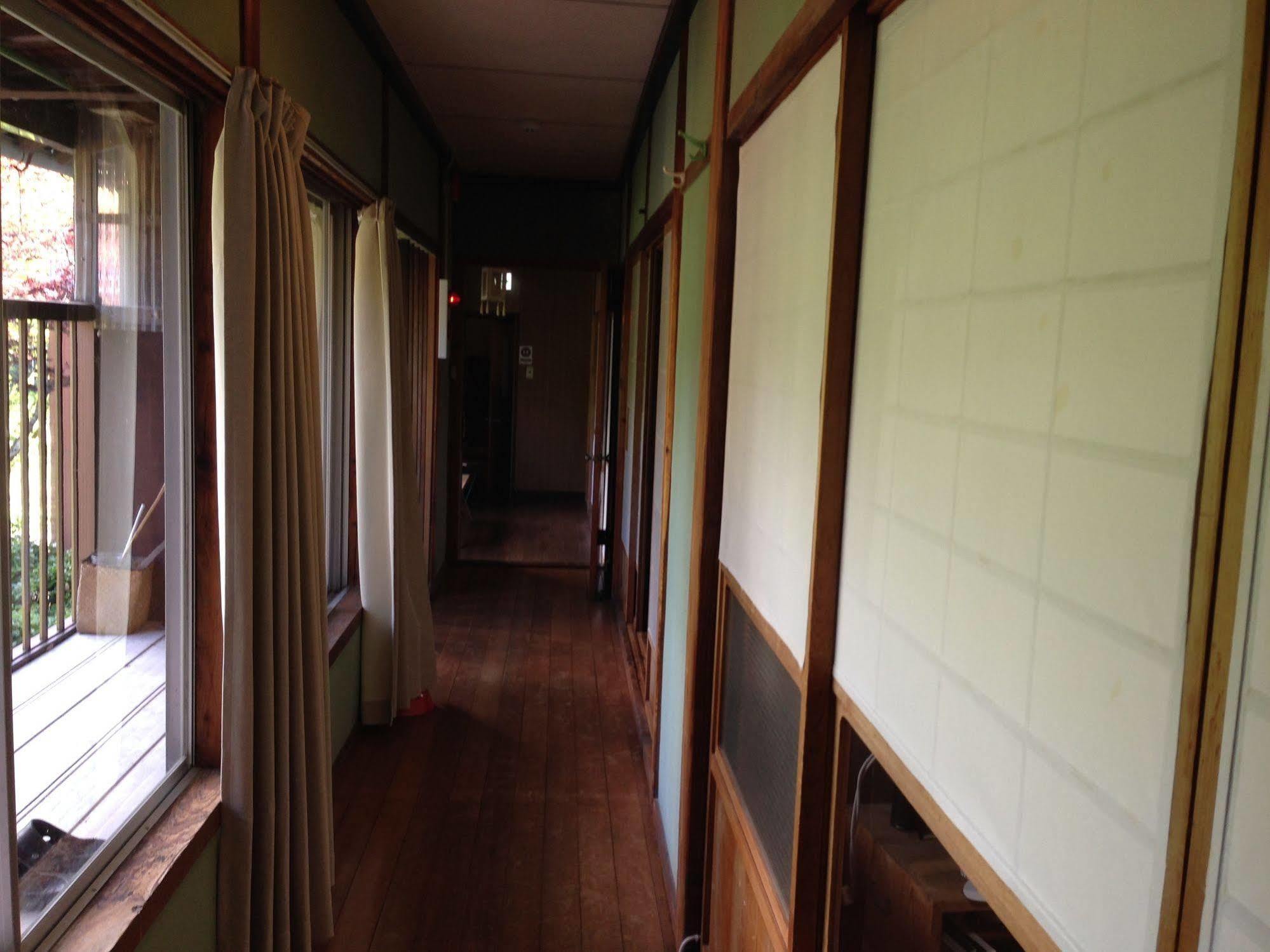Guest House Yamashita-Ya Nanto Екстер'єр фото