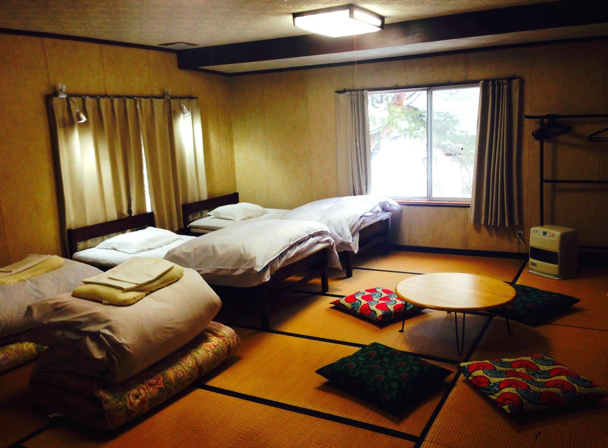 Guest House Yamashita-Ya Nanto Екстер'єр фото